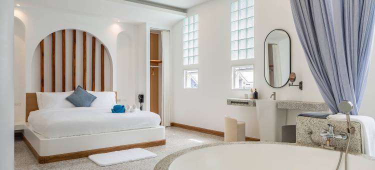 Downtown Oasis 5卧6卫 泳池别墅 A 距离芭提雅海滩500米中文管家(Downtown Oasis Pool Villa Collection A | KTV Private Stay | Near Walking Street)图片