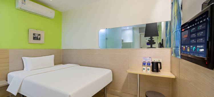 易佰连锁旅店(福州大名城五里亭地铁站店)图片