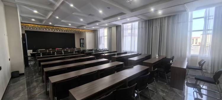 玛多黄河源大酒店(南大街店)图片