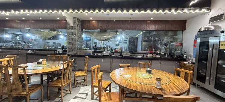 蚂蚁·光年电竞酒店(永州蓝山县市政广场店)图片