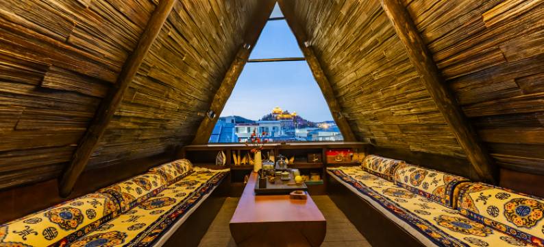 香境芳唐XIANGGELILAFTA·FANGTANG悦氧观景美宿(独克宗古城店)图片