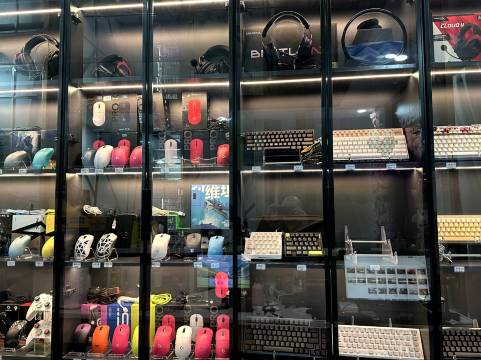 致青春精选酒店(安康汉江店)