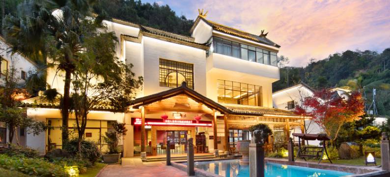 腾冲热海温泉度假酒店·美女池图片
