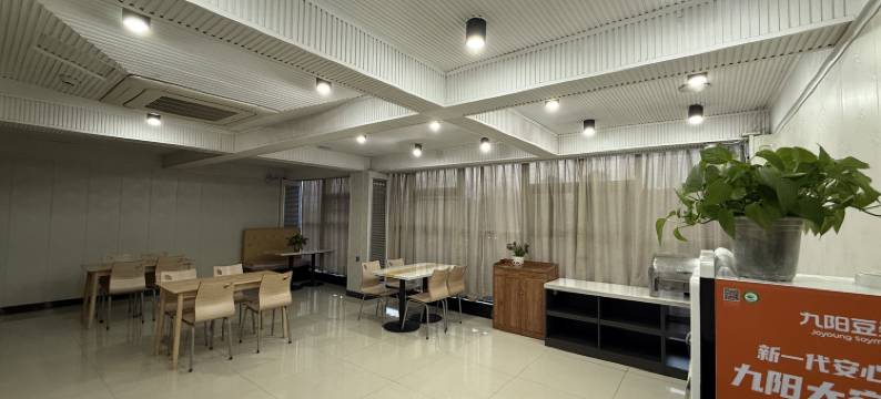 都市118连锁酒店(汶上长乐湖店)图片