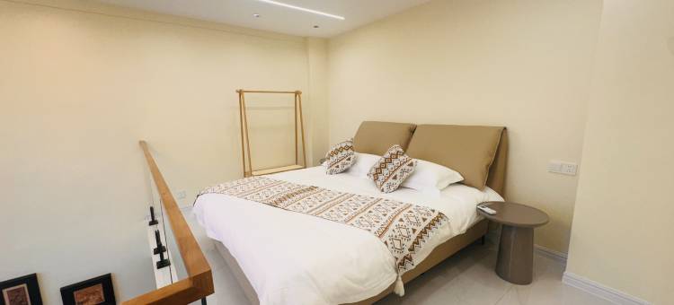 界河小住民宿(东兴高铁站店)图片