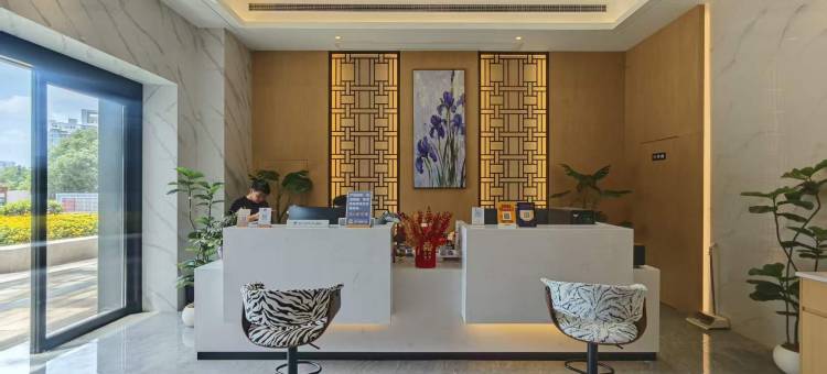 七彩云南BETTERDREAM•GARDEN瓣朵海景酒店(呈贡区昆明高铁南站店)图片