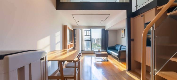 南昌静·雅轻奢LOFT公寓(珠江路地铁站店)图片