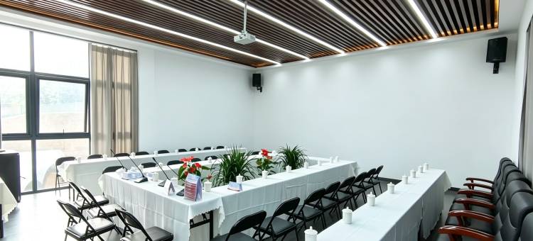 安泽田家庄康养度假区酒店图片