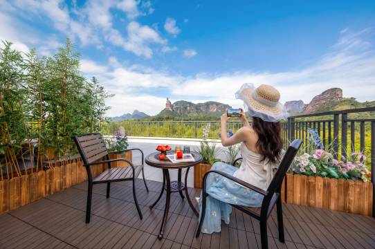 丹霞山·丹山竹隐Vista Serene山水环绕花园风景°度假美墅图片