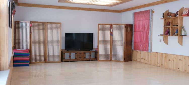 长白山奶头山朝家屋民宿图片