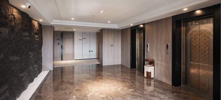 清沐铂金酒店(溧阳八佰伴苏宁广场店)图片