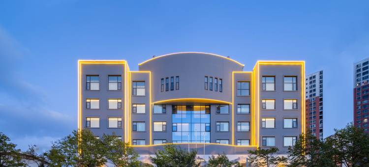 曲靖月伴湾酒店(麒麟区火车站店)图片