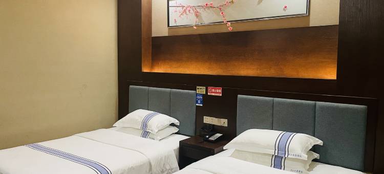 邓合永源酒店(奉节夔门广场店)图片