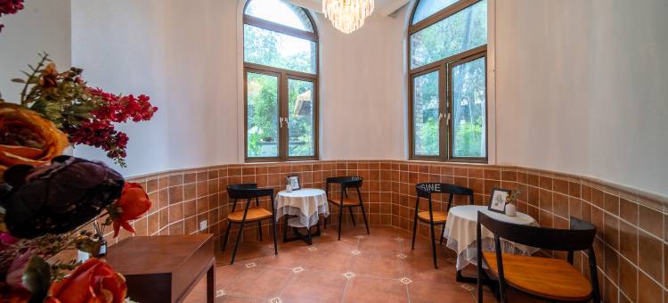 花筑·檩然亲子度假民宿(熊猫谷店)图片