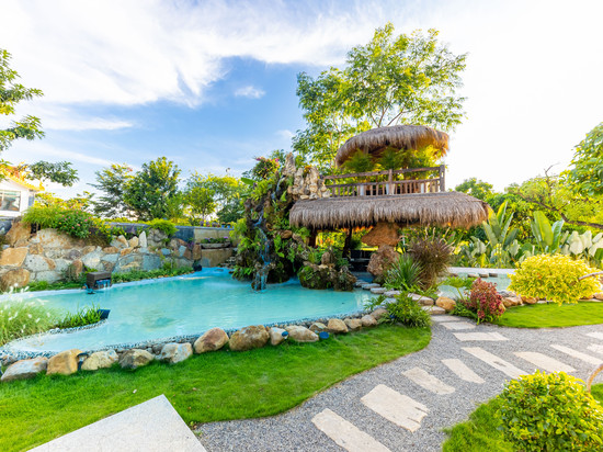 花满圆VILLA顶奢度假美墅(江边夜市泼水广场店)