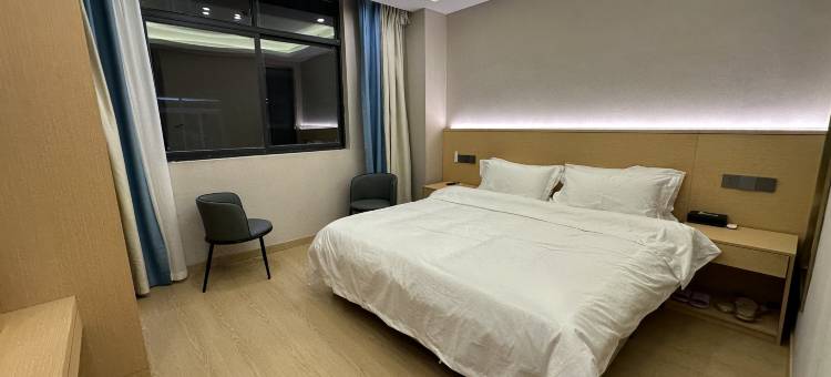 雅江晚舟酒店图片