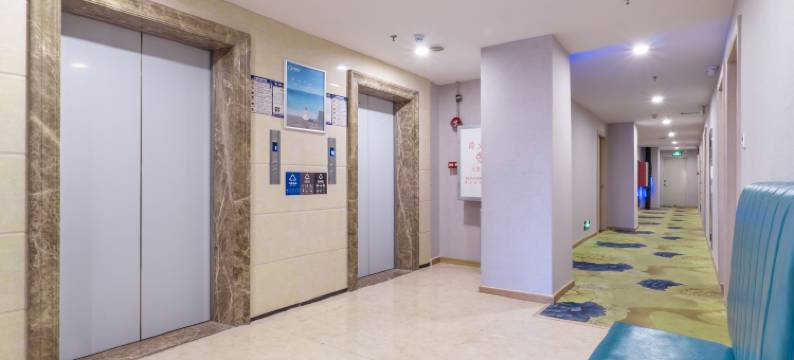 云厦酒店(广州白云东平地铁站店)图片