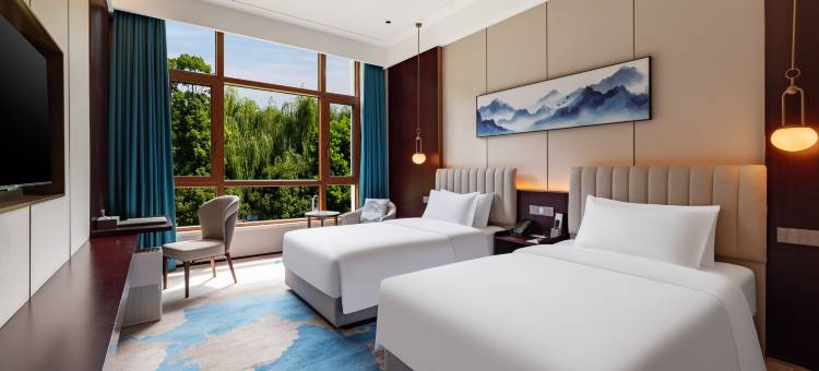 九江半岛宾馆(八里湖店)图片