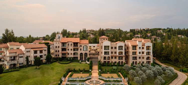 托斯卡纳山谷城市广场套房酒店(Toscana Valley Town Square Suites)图片