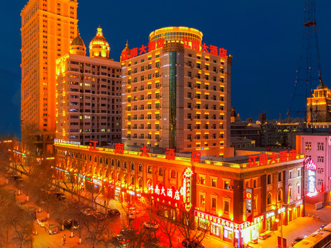 满洲里江南大酒店(满洲里站中苏金街店)