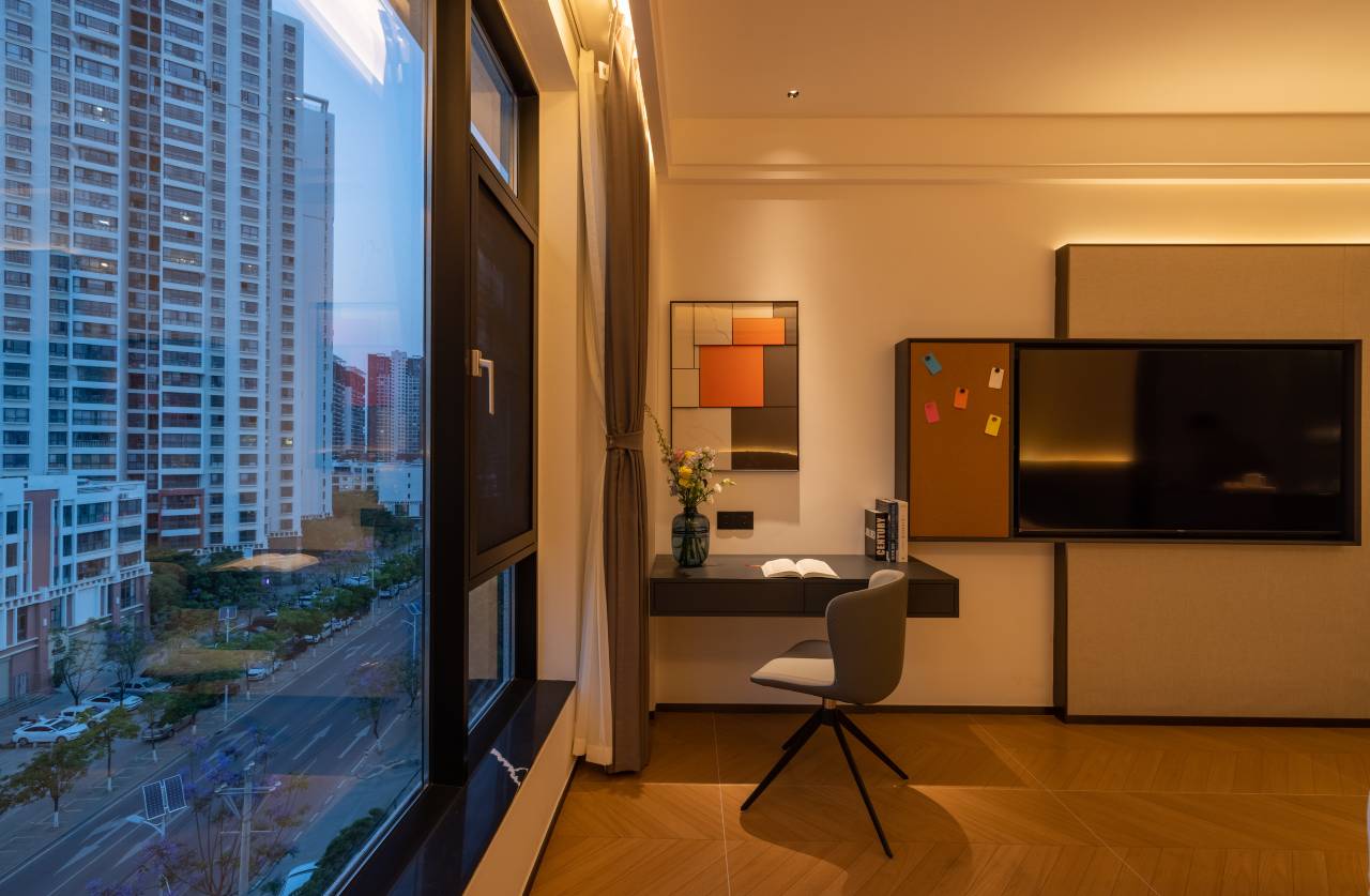 邻仓热限酒店(临沧市一中茶马古镇店)图片