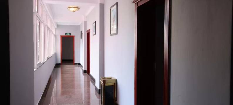 蒙自鸿雁酒店(红河州政府新天地步行街店)图片