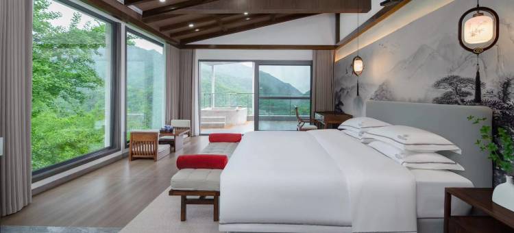 青城山乐乎山水·私汤民宿(青城后山景区店)图片