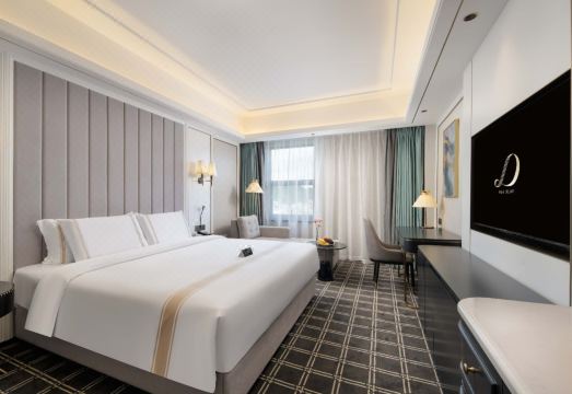 Xana Deluxe Hotel Zhongshan Bei Railway Station and OCT Bay Branch Hotel Overview