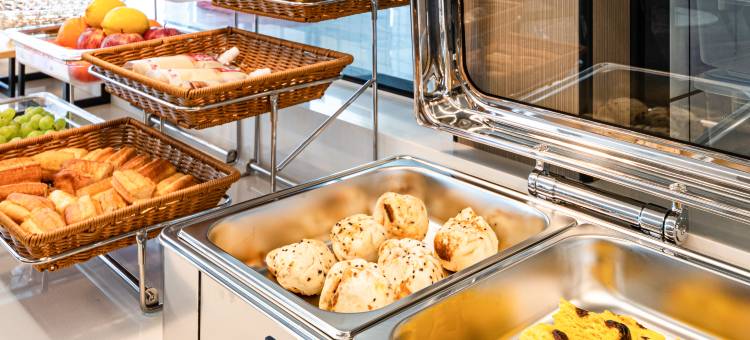 丽呈朗誉酒店(吴忠两馆一中心店)图片