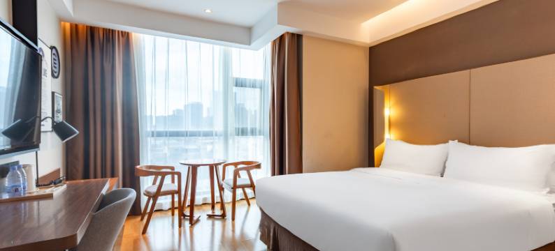 熹程奕居酒店(武汉站武汉欢乐谷店)图片