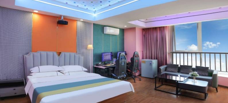 S+电竞民宿(石家庄新百广场地铁站店)图片