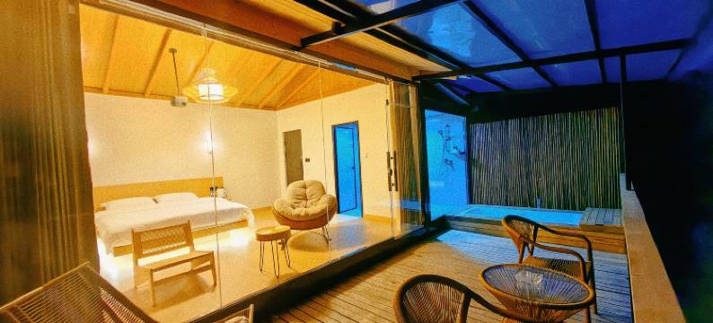 半山归野木屋图片