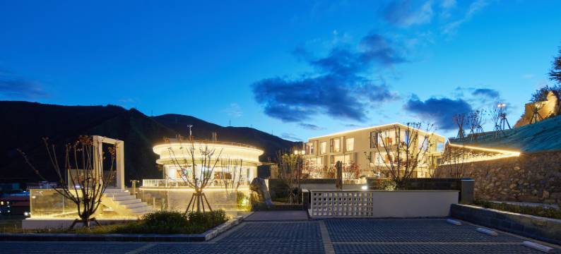 玛洛里温泉酒店(康定新都桥店)图片