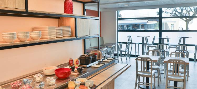 莱萨布勒多洛讷中心车站B&B住宿加早餐酒店(B&B Hotel les Sables-d'Olonne Centre Gare)图片