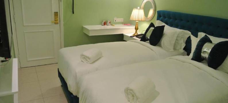 一天汽车酒店(1 Day Car Hotel Station 18)图片