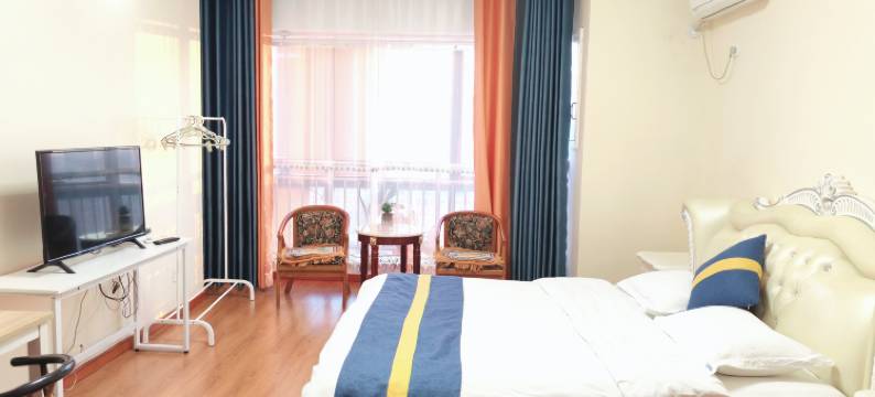 诺亚精品酒店(悦海新天地机场大巴店)图片