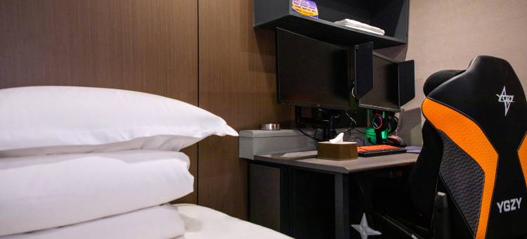 超凡电竞酒店(阜阳颍州区吾悦广场店)图片