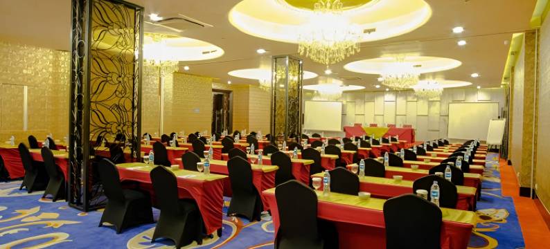 蓝宝石天空酒店及会议(Sapphire Sky Hotel & Conference)图片