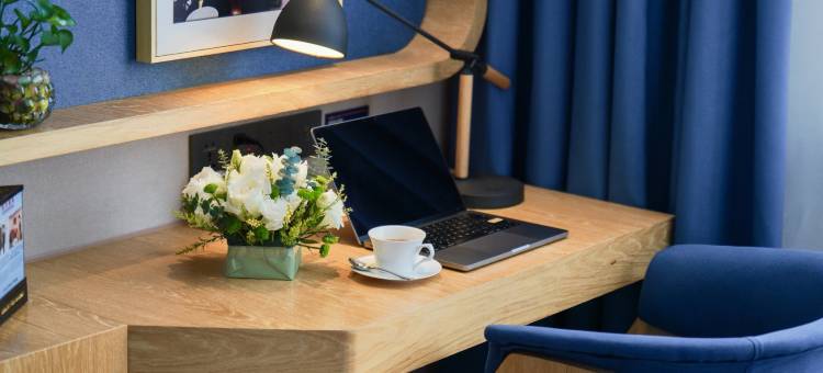 凯里亚德酒店(广州白云国际机场人和地铁站店)图片