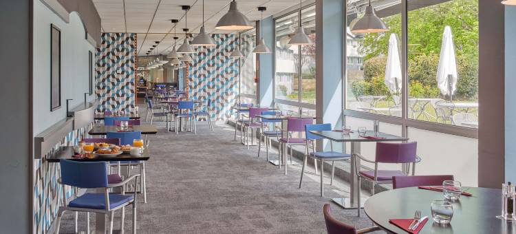 赛尔吉港B&B住宿加早餐酒店(近ESSEC停车场)(B&B Hotel Cergy Port 4 étoiles)图片