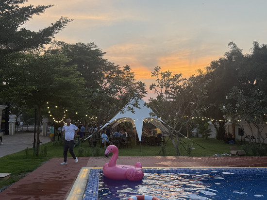 帕拉花园酒店(免费接站/机+租借摩托车-花园泳池-旁边音乐小酒吧)