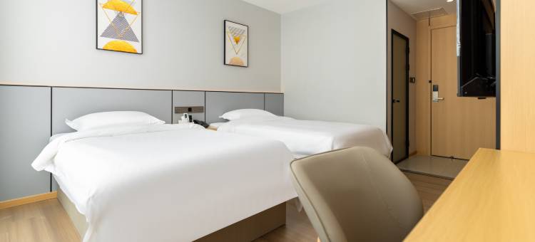 如家·UP华驿精选酒店(唐山一中金融中心店)图片