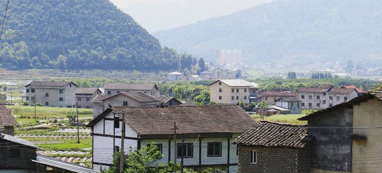 绥阳县未见山避暑山庄图片