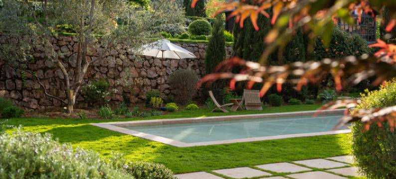 泸沽湖玉鹿庭湖景度假庄园图片