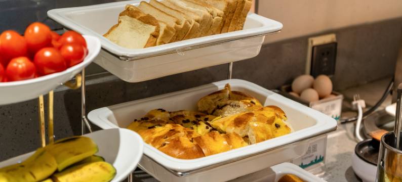 宜朵酒店(马山县高铁站人民广场店)图片