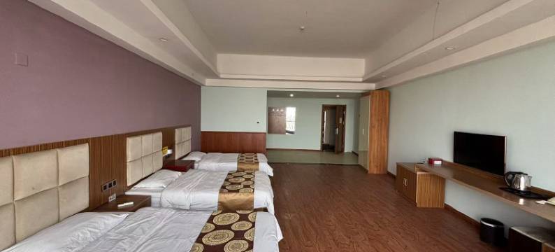 银川镇北府假日酒店(西部影视城贺兰演艺小镇店)图片