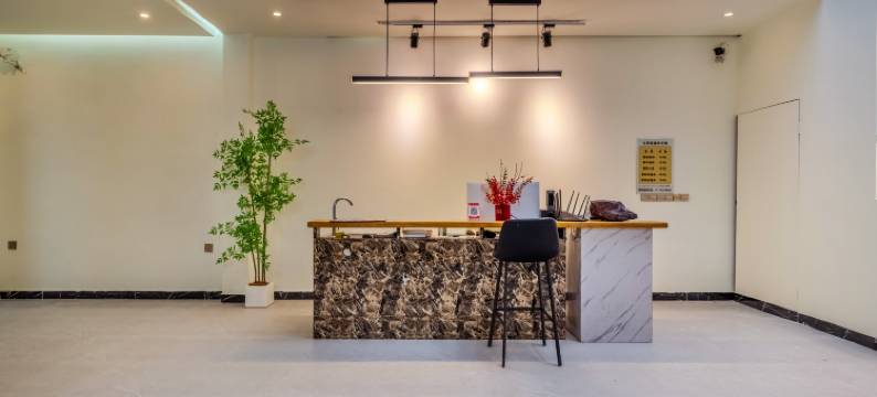 凤凰几何轻宿(凤凰古城景区虹桥店)图片