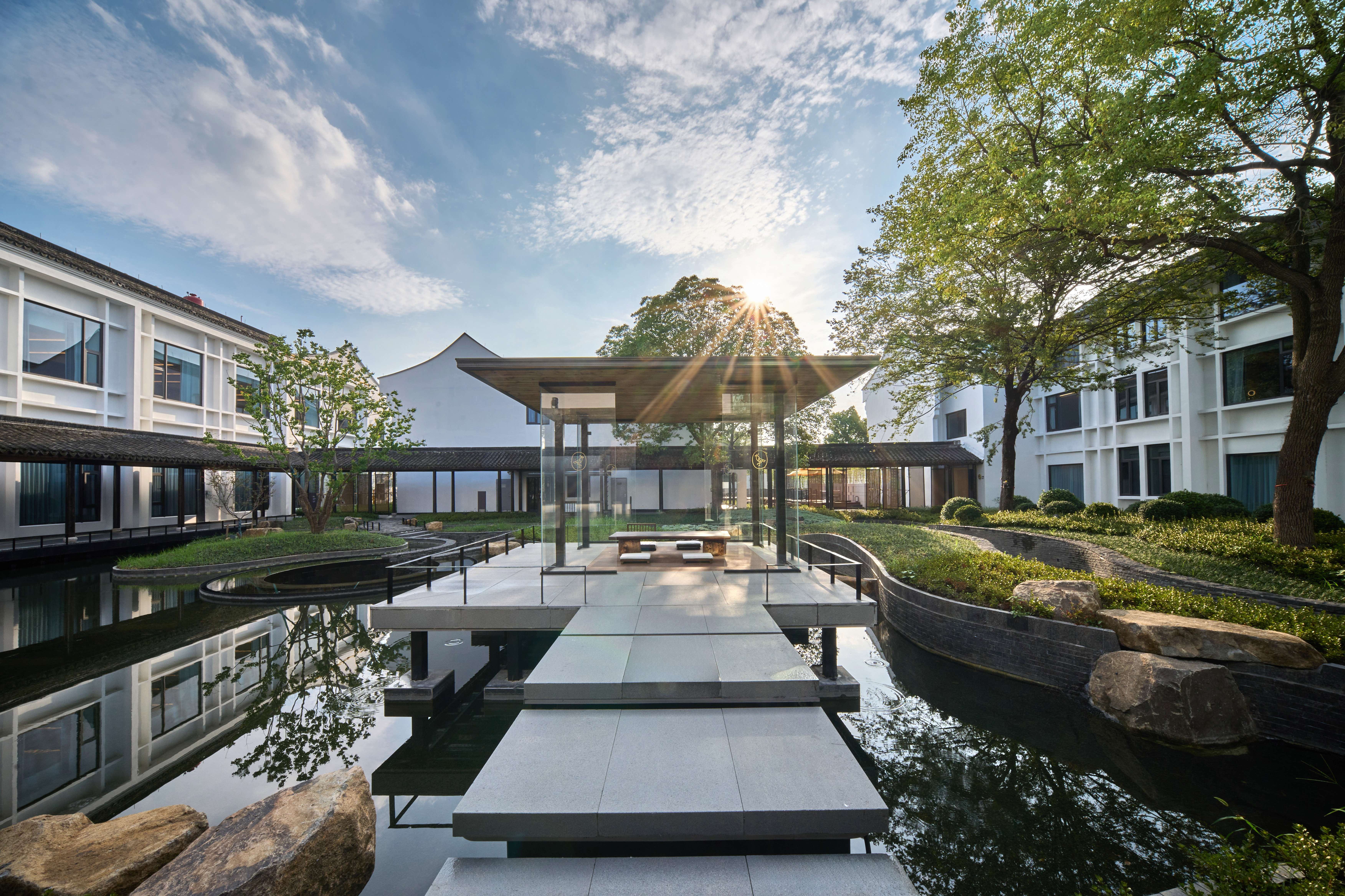 voco XITANG by IHG Hotel Overview