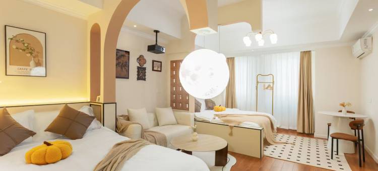 悦见美佳精品民宿(乌海万达广场店)图片