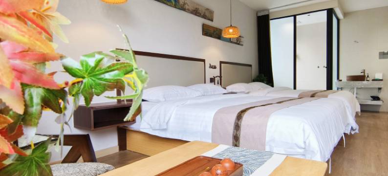 墨色云间酒店(开封万岁山武侠城宋都皇城旅游度假区店)图片